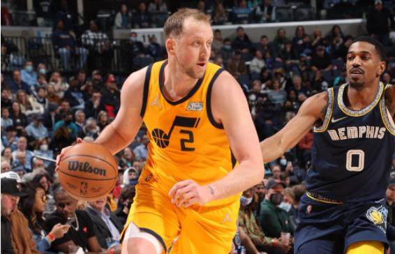 b体育入口-【交易评级】爵士未解决本质问题 马刺坐收渔翁之利